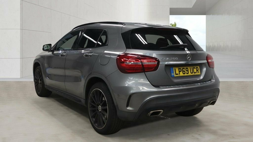 Mercedes-Benz GLA Class 1.6L Amg Line Edition LP69UCR Grey #3