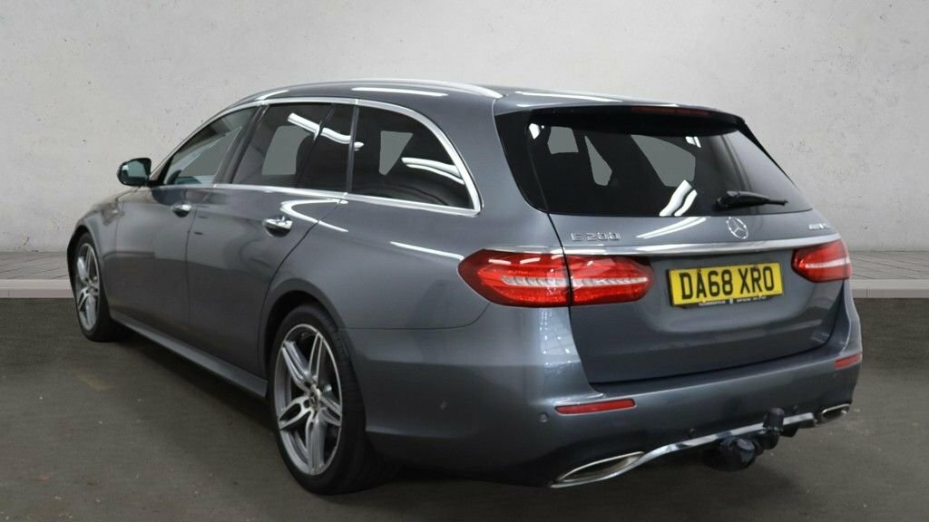 Mercedes-Benz E Class 2L Amg Line Grey #5
