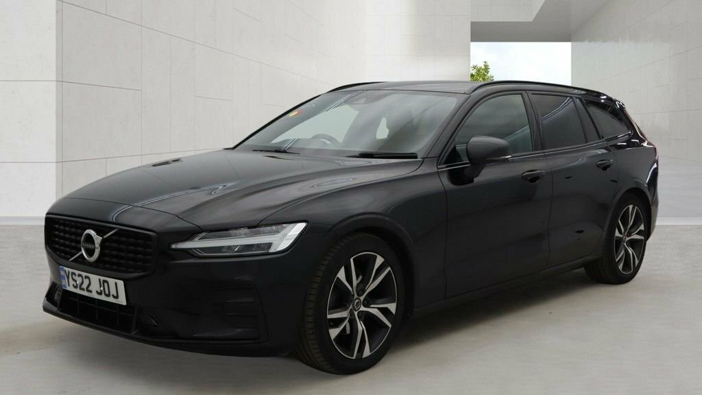 Volvo V60 2L Plus Black #2
