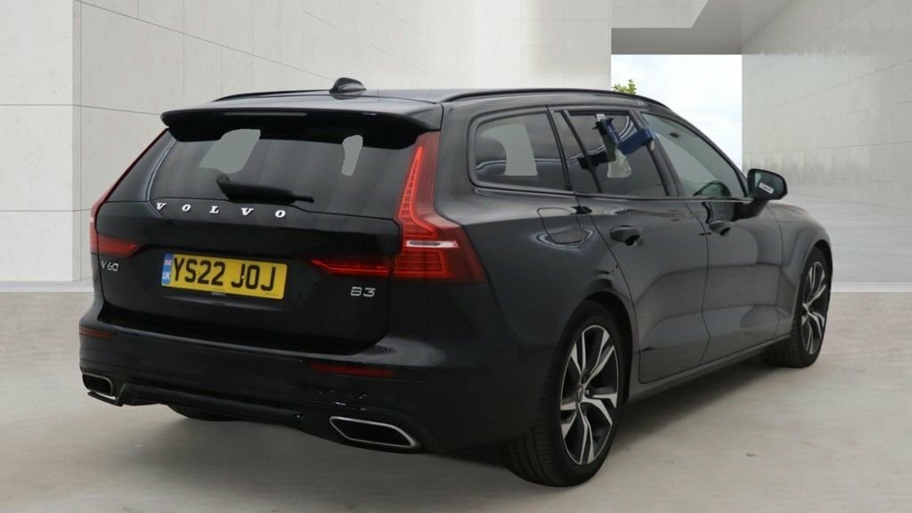 Volvo V60 2L Plus Black #4
