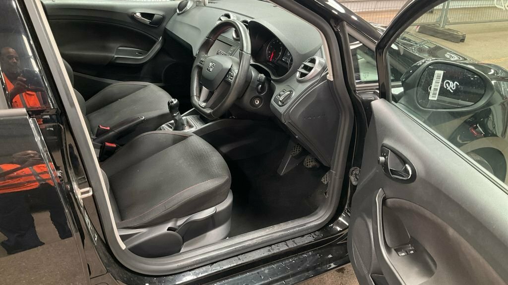 Seat Ibiza 1.8 Tsi Cupra Black Red #2