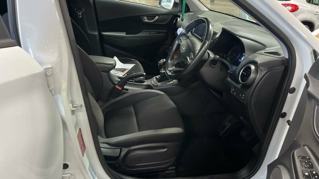Hyundai Kona 1L Premium White #2
