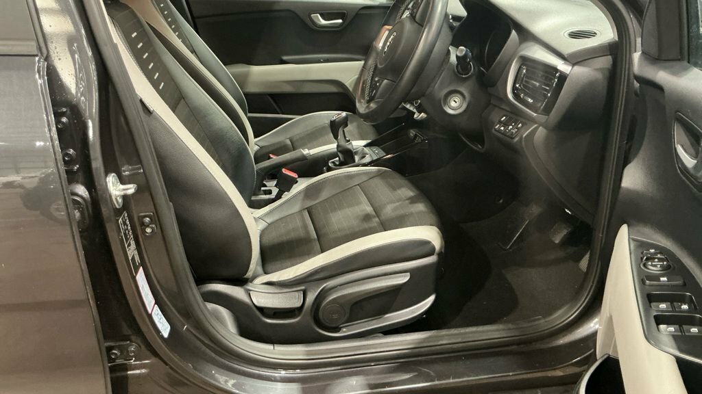 Kia Stonic 1L 3 Grey #2