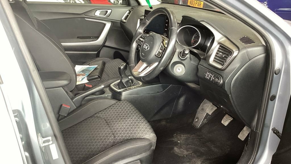 Kia Xceed 1L 2 Silver