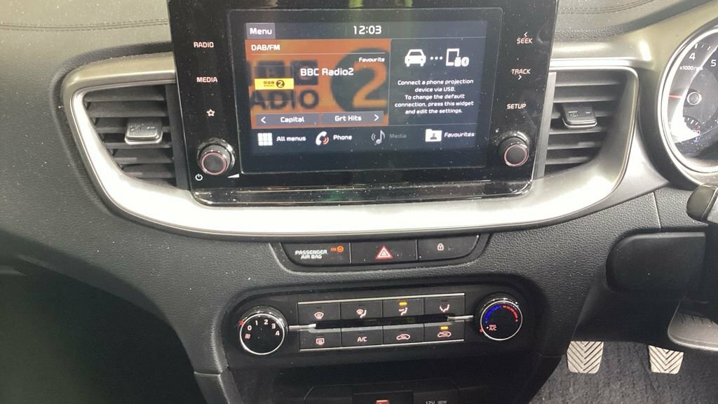 Kia Xceed 1L 2 Silver #2