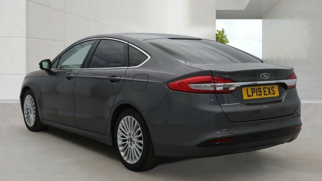 Ford Mondeo 2L Titanium Edition Grey #4