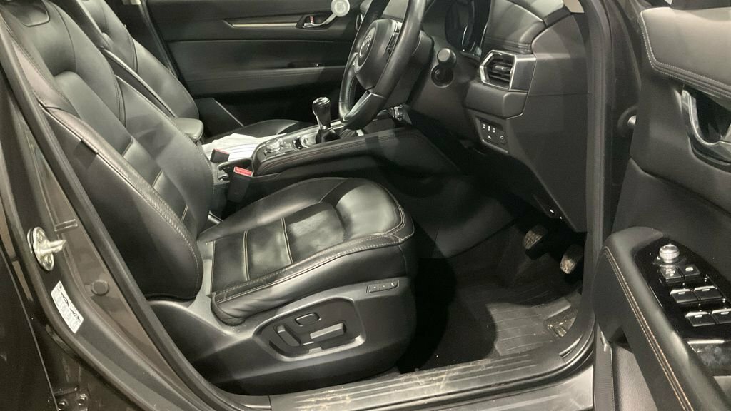 Mazda CX-5 2L Sport Grey