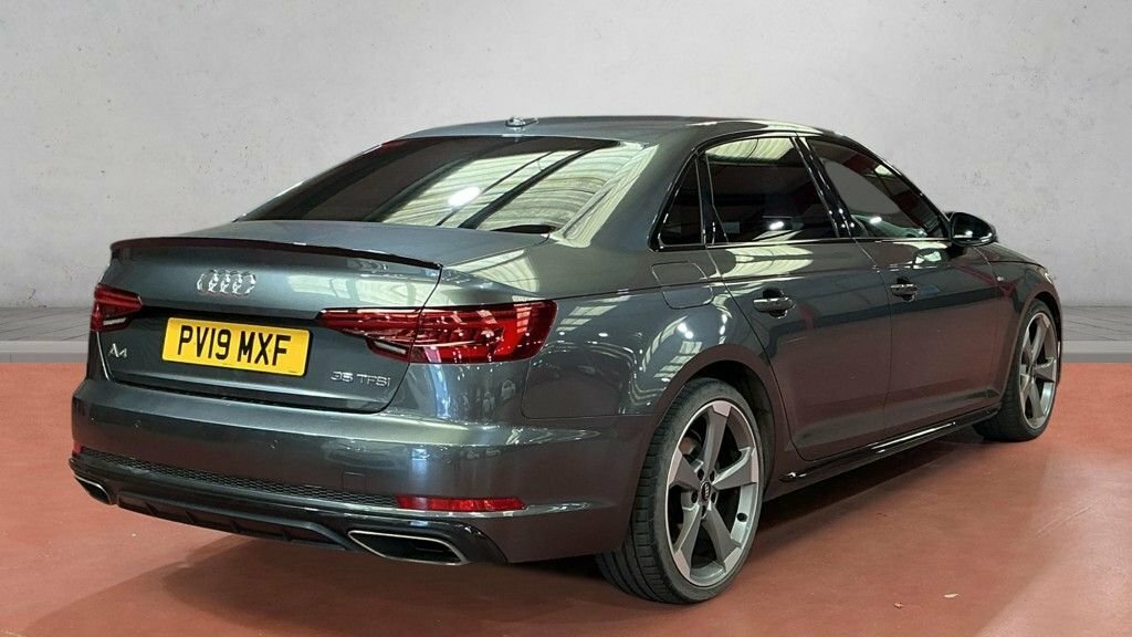 Audi A4 2L Black Edition Grey #6