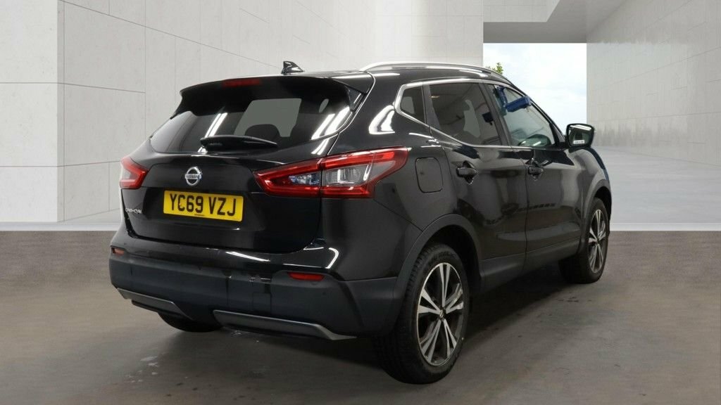Nissan Qashqai 1.3L N-connecta YC69VZJ Black #4
