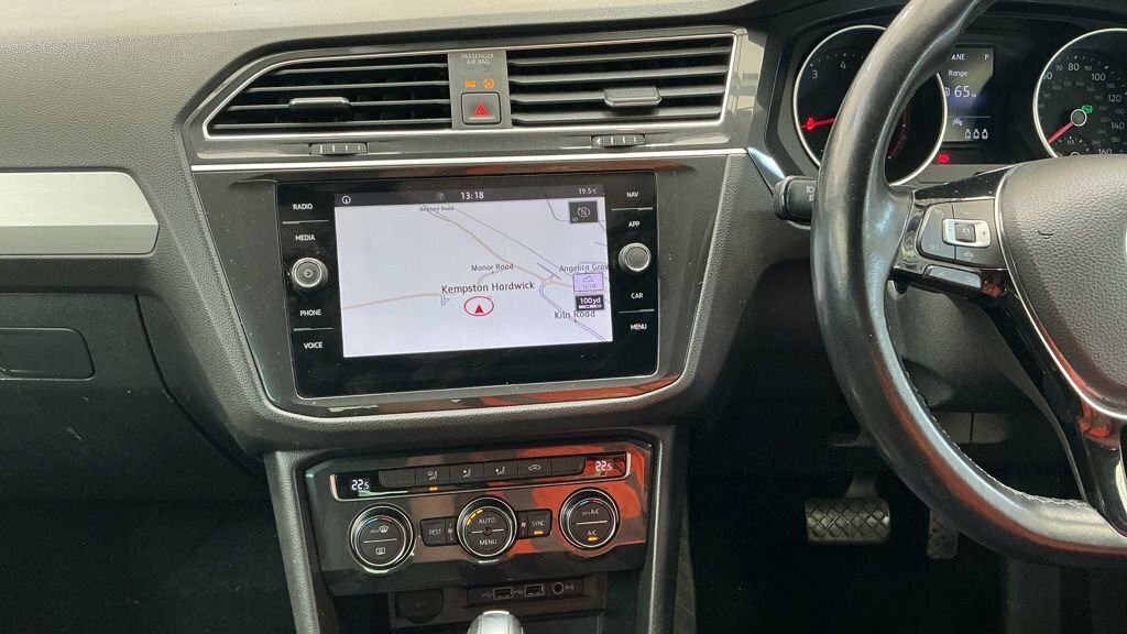 Volkswagen Tiguan 1.5L Match MK69CZX Black #2