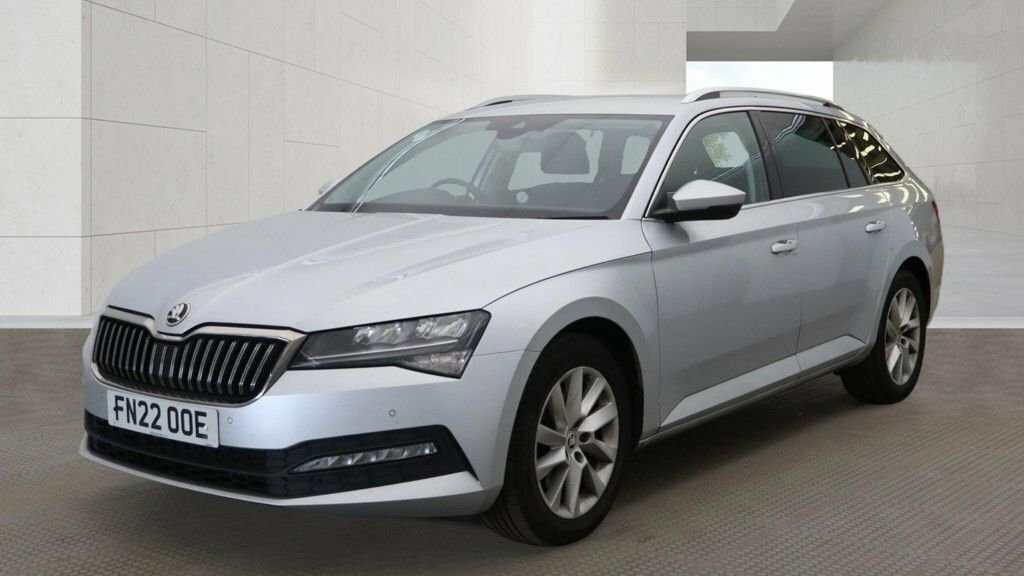 Skoda Superb 2L Se Technology Silver #4