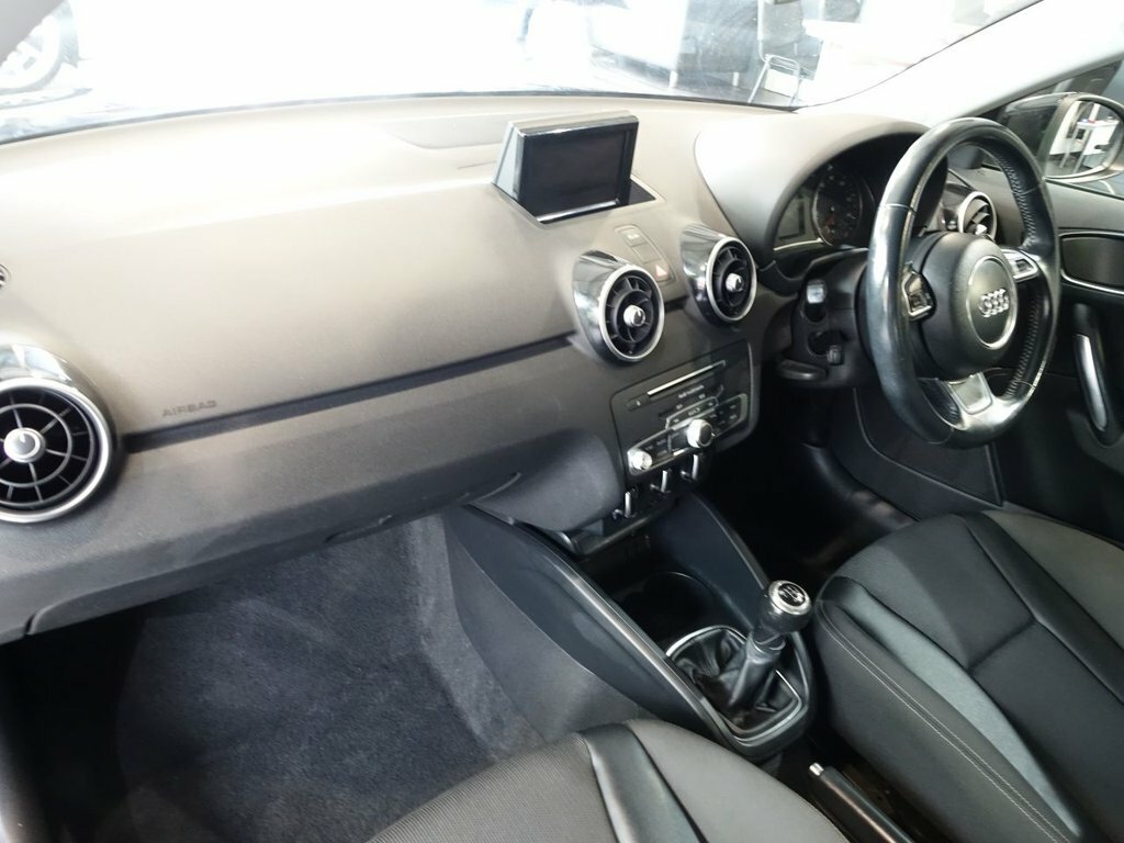 Audi A1 1.4L Sport Black #5