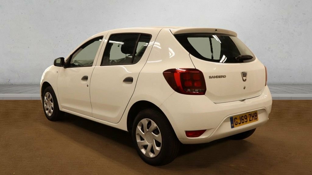 Dacia Sandero 0.9L Essential White #2