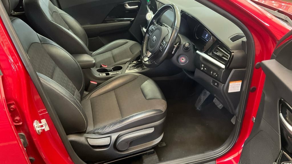 Kia Niro 1.6L 2 Red