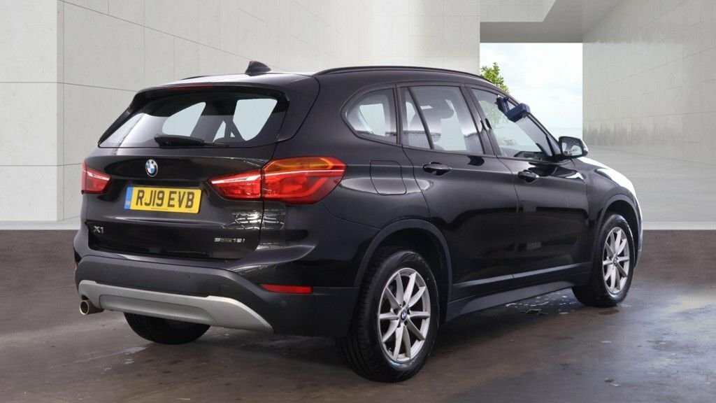 BMW X1 1.5L Se Black #5