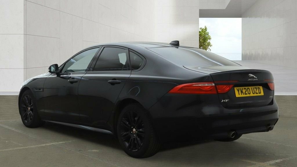 Jaguar XF 2L Chequered Flag Black #4