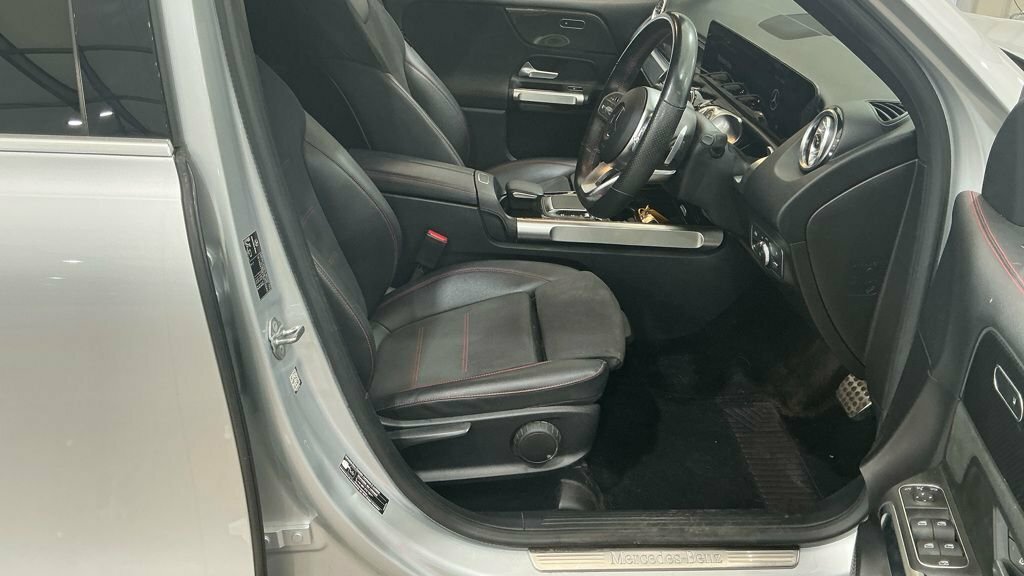 Mercedes-Benz GLB Class 1.3L Amg Line Silver #2