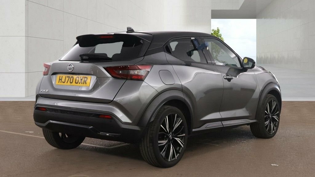 Nissan Juke 1.0 Dig-t Tekna 116 Bhp White #4