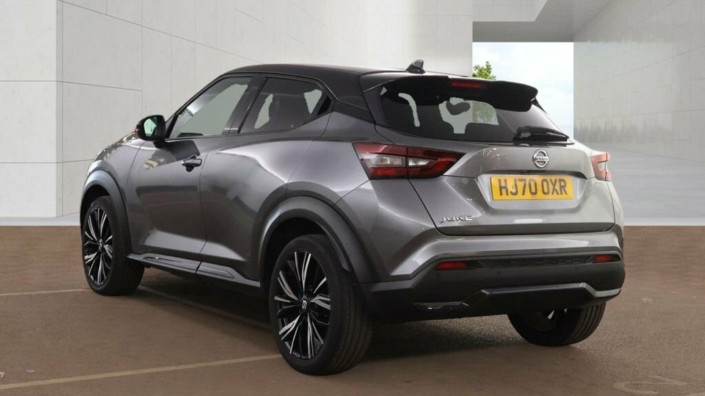 Nissan Juke 1.0 Dig-t Tekna 116 Bhp White #3