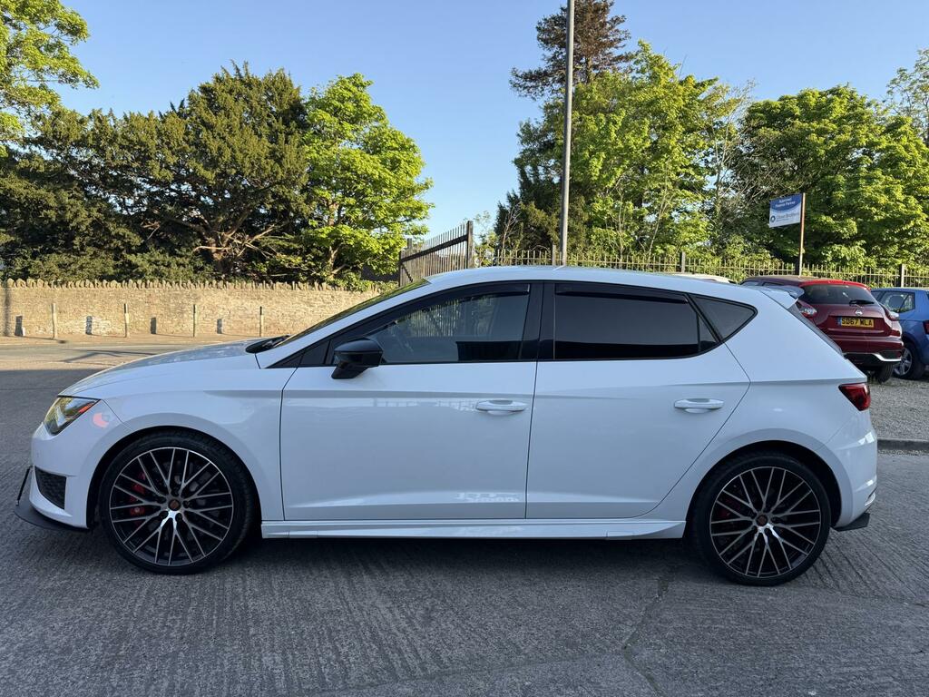 Seat Leon Cupra 290 Black White #3