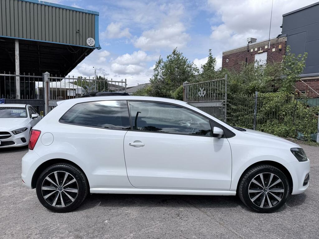 Volkswagen Polo Se White #5