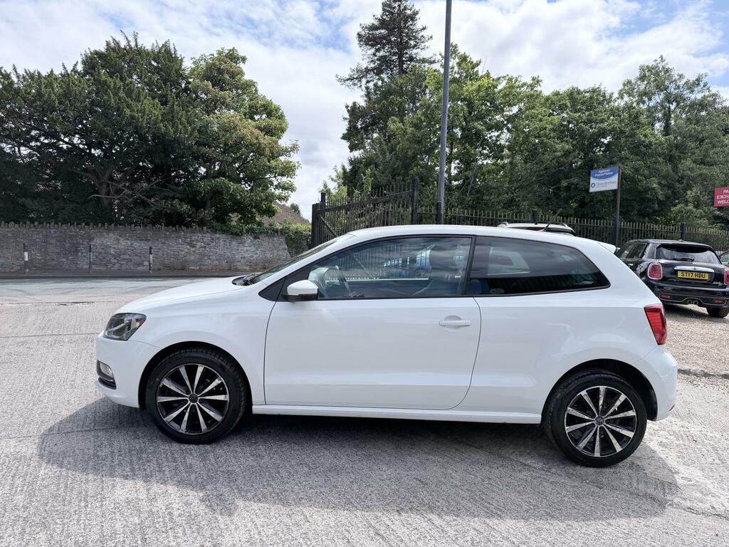 Volkswagen Polo Se White #2