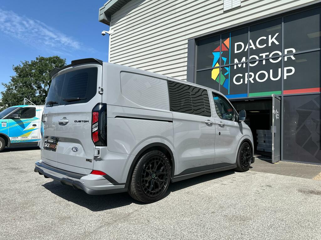 Ford Transit Custom 2.5 320 Duratec 11.8Kwh Limited Crew Van Petro YS26XZD Grey #2