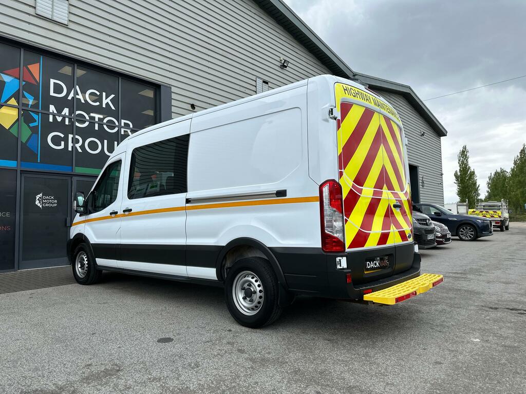 Ford Transit Custom 2.0 350 Ecoblue Leader Crew Van Double Cab 6Dr Die White