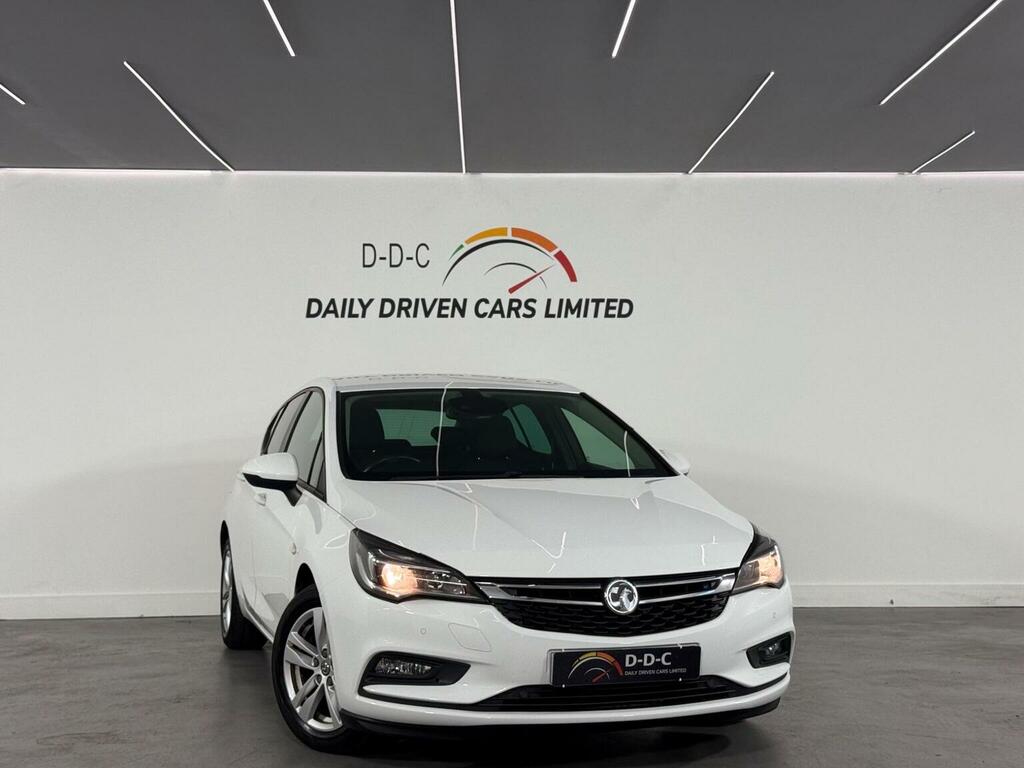 Vauxhall Astra Hatchback 1.6 Cdti Ecotec Blueinjection Tech Line White