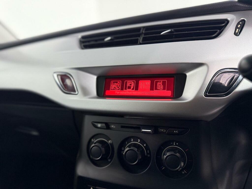Citroen C3 1.6 Vtr Plus 5 Seat Family Mpv Red #8