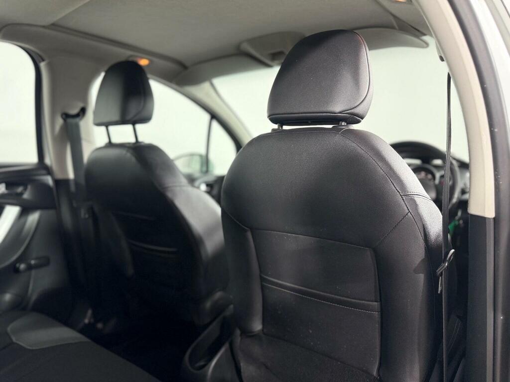 Citroen C3 1.6 Vtr Plus 5 Seat Family Mpv Red #14