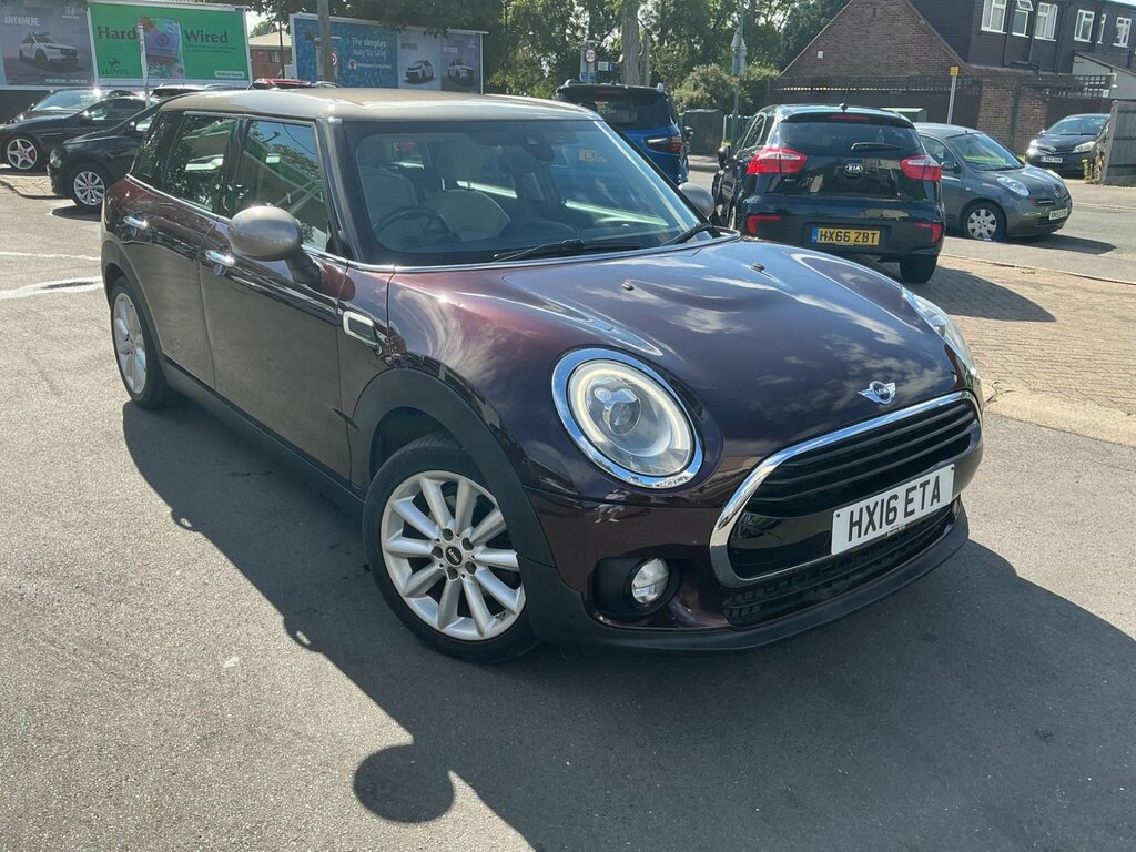 Mini Clubman 1.5 Cooper Euro 6 Ss 6Dr Red