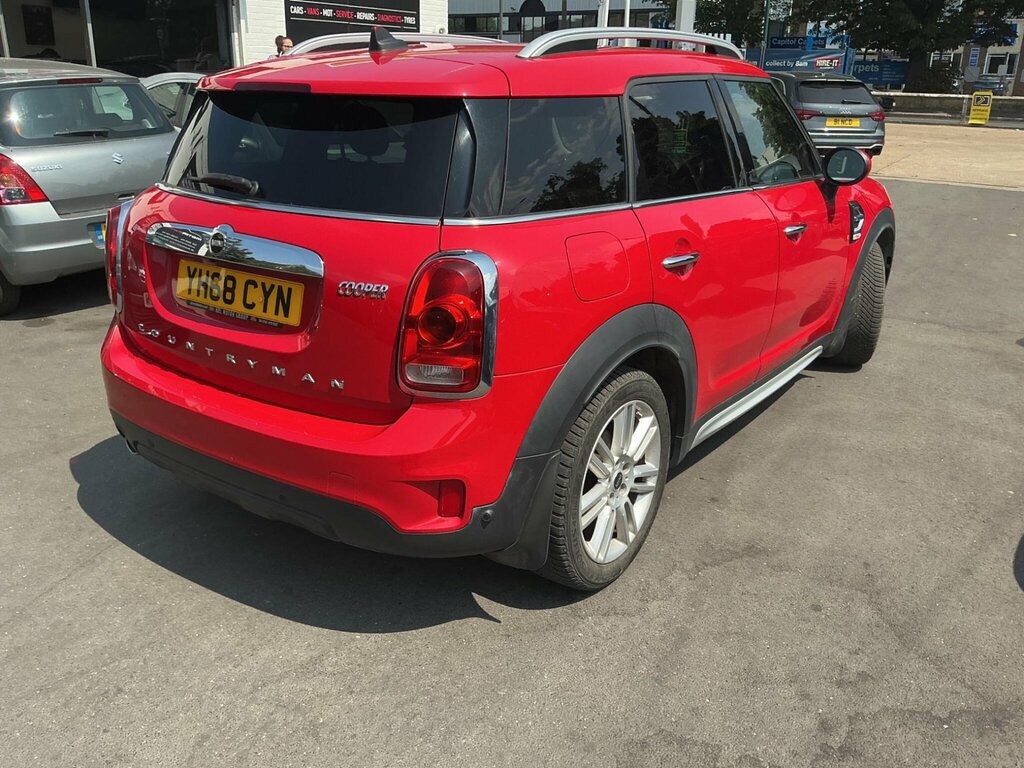 Mini Countryman Cooper Classic Red #28