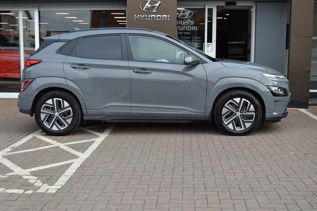 Hyundai Kona 39Kwh Premium First Class Example Of This Be Grey #4