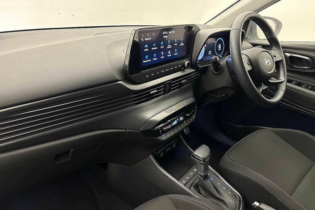 Hyundai Bayon 1.0 Tgdi Premium Dct White #4