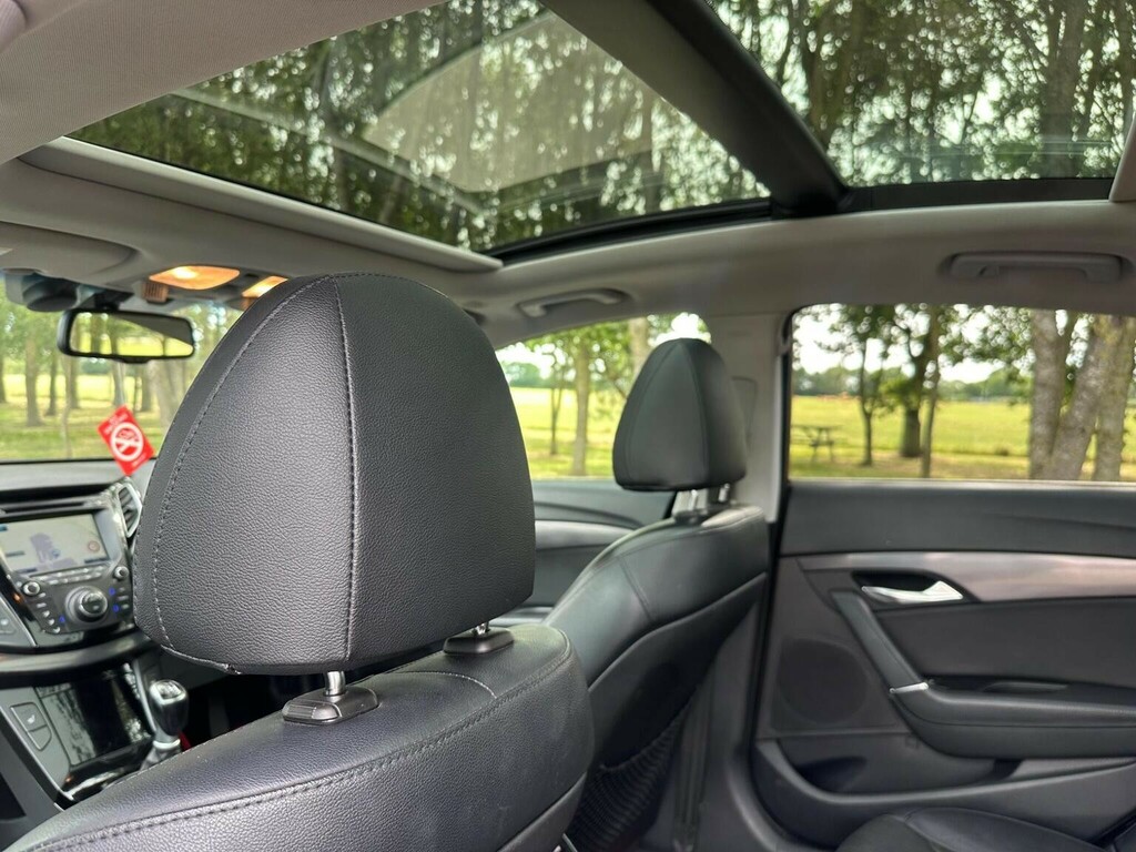 Hyundai I40 1.7 Crdi Blue Drive Style Estate Silver #19