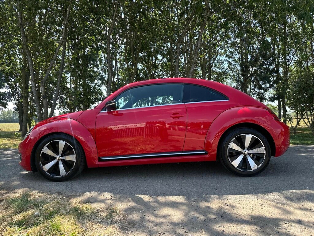Volkswagen Beetle Hatchback 2.0 Tdi Sport Dsg Euro 5 201564 Red #4