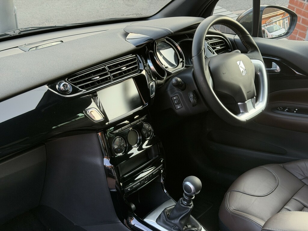 DS DS 3 4 1.6 Bluehdi Prestige Hatchback Manua Black #24