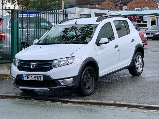 Dacia Sandero Stepway 0.9 Tce Laureate Euro 5 YE14SWY White #3