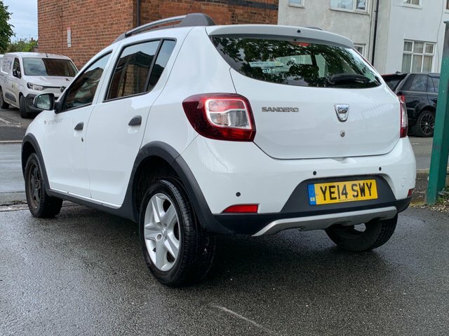 Dacia Sandero Stepway 0.9 Tce Laureate Euro 5 YE14SWY White #4