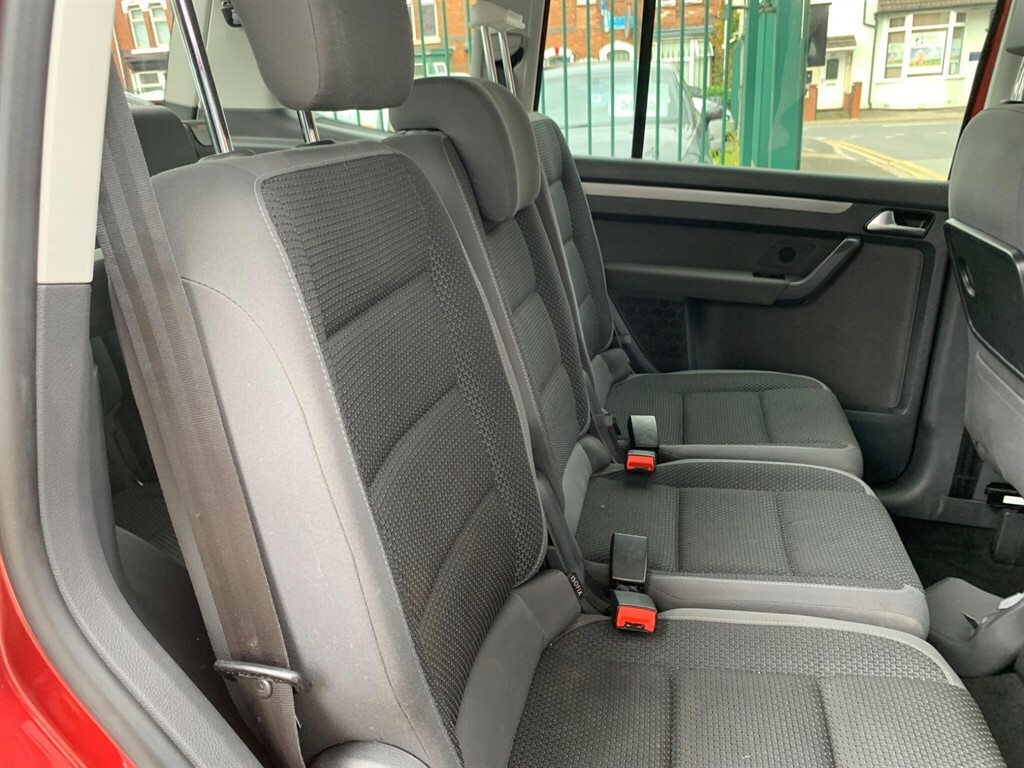Volkswagen Touran Mpv 1.6 White #20