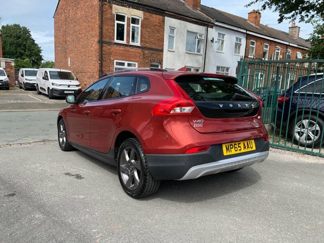 Volvo V40 Cross Country 2.0 D2 Lux Nav Euro 6 Ss Red #6