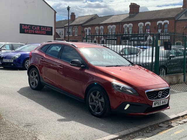 Volvo V40 Cross Country 2.0 D2 Lux Nav Euro 6 Ss Red #4