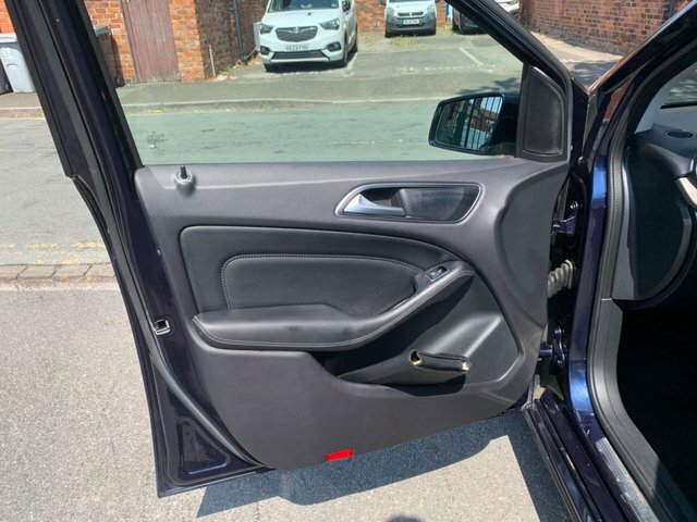 Mercedes-Benz B Class Mpv Grey #24