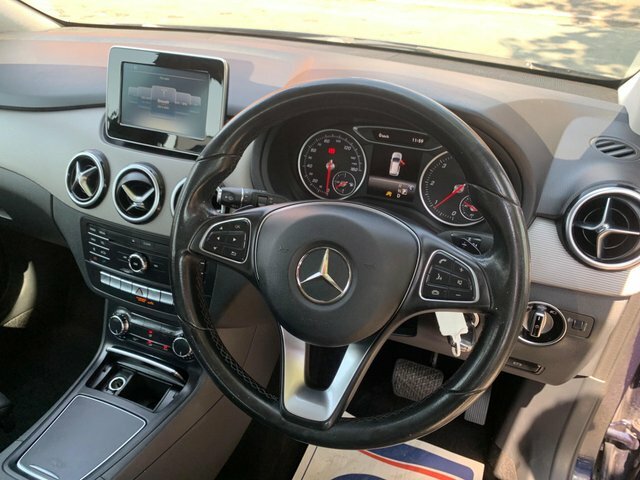 Mercedes-Benz B Class Mpv Grey #32