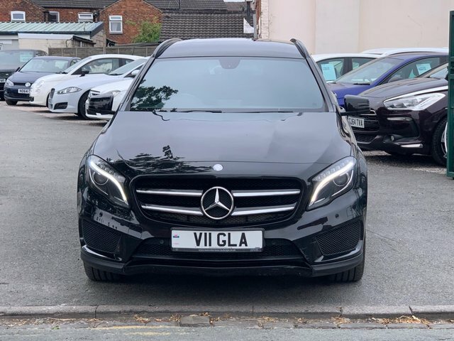 Mercedes-Benz GLA Class 4Matic Amg Line 5 White #10