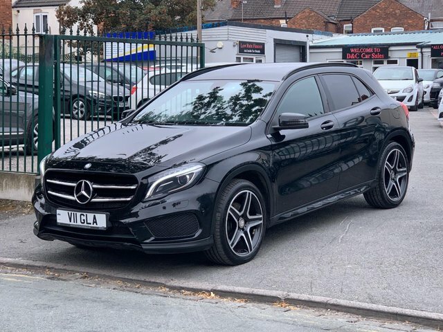 Mercedes-Benz GLA Class 4Matic Amg Line 5 White #11