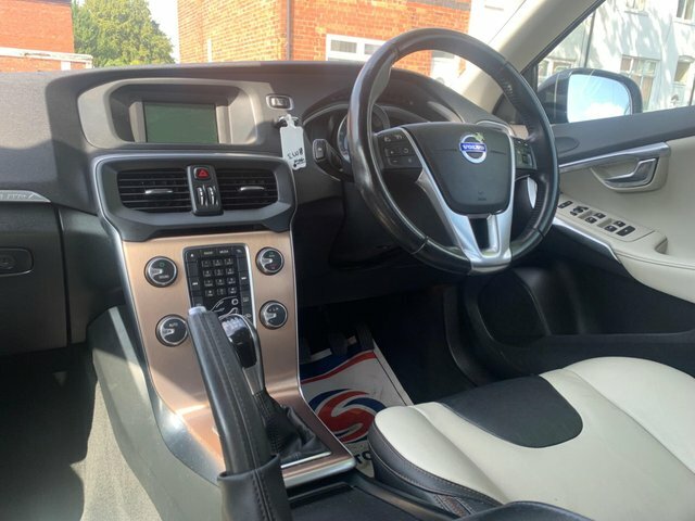 Volvo V40 Cross Country 1.5 T3 Euro 6 Ss Brown #17