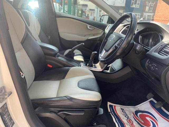 Volvo V40 Cross Country 1.5 T3 Euro 6 Ss Brown #27