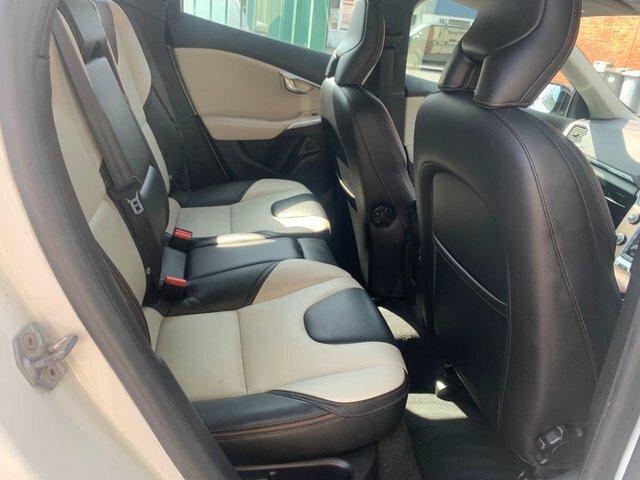 Volvo V40 Cross Country 1.5 T3 Euro 6 Ss Brown #23